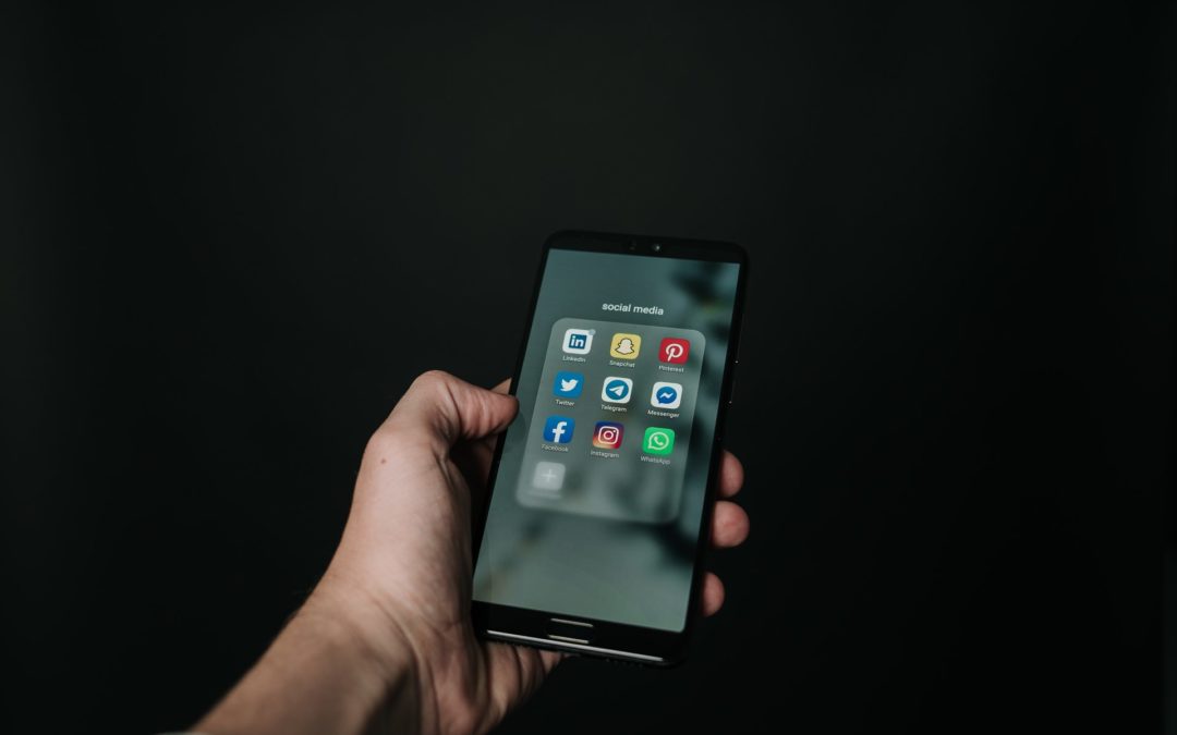 Cómo borrar tu cuenta de Facebook, y Twitter